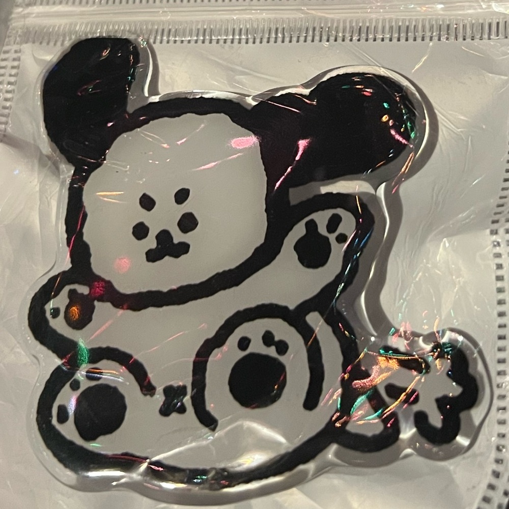 A puppy pop socket